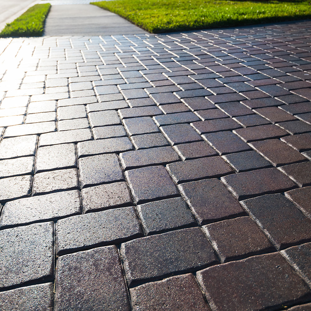 Pressure washing pavers