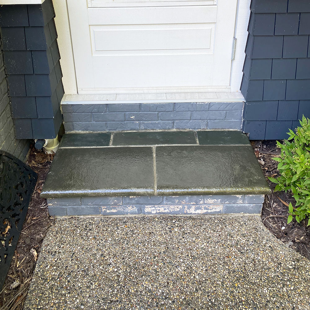 Pressure washing deck